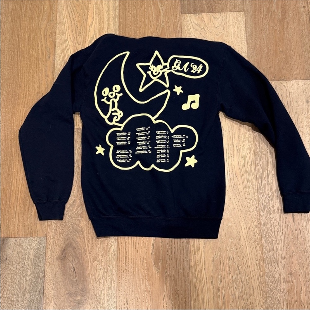 The Secret of Us Tour Gracie Abram’s Hoodie - Picture 3 of 3